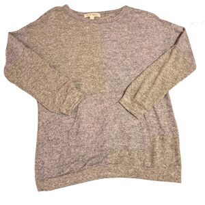 Amor Adore super soft‎ gray sweater top size medium
